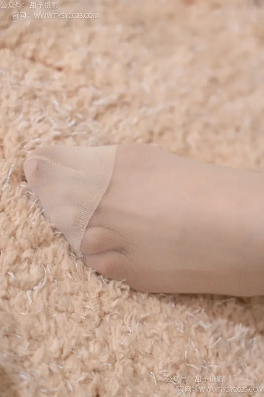 甜予摄影 No.034 鱼鱼-高跟鞋、白棉袜、肉丝 - 甜予摄影